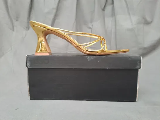 BOXED PAIR OF EGO TOE-POST HEELED SANDALS IN METALLIC GOLD UK SIZE 8