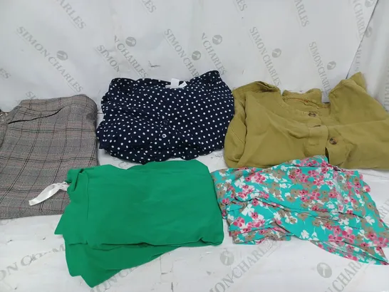 LARGE BOX OF ASSORTED CLOTHING ITEMS TOO INCLUDE TOPS , DRESSES AND TROUSERS COMING IN DIFFERENT COLOURS AND SIZES 