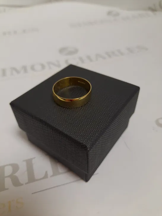 PLAIN GOLD PERSONALISED BAND RING