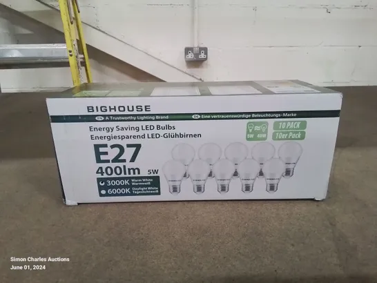 A BOX OF 400LM/5W ENERGY SAVING LIGHT BULBS 