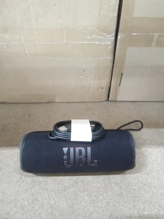 BOXEDJBL FLIP 6 BLUETOOTH SPEAKER 