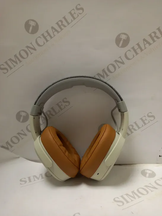 SKULLCANDY CRUSHER BLUETOOTH WIRELESS OVER-EAR HEADPHONE & MICROPHONE - GREY/TAN