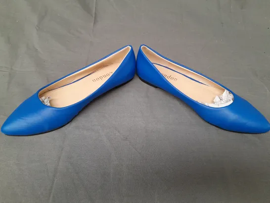 BOXED PAIR OF DESIGNER CLOSED TOE SLIP-ON SHOES IN BLUE EU SIZE 36