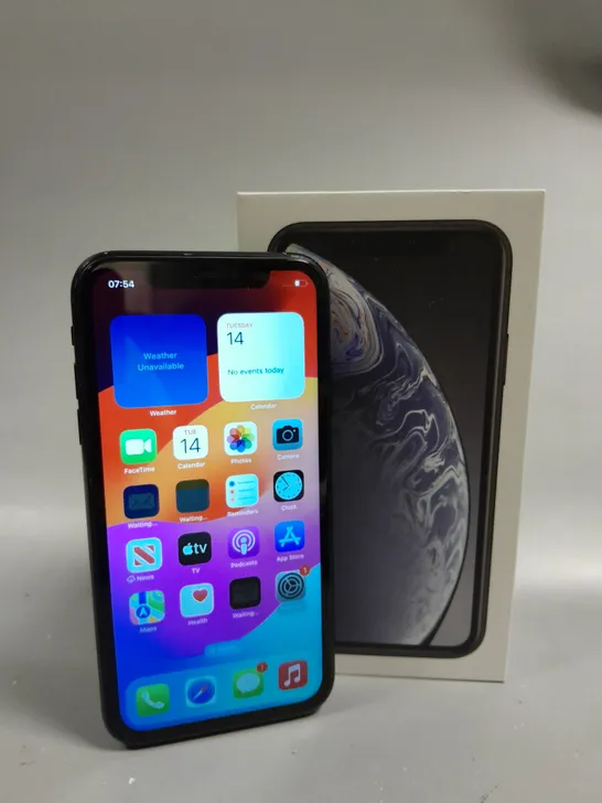 BOXED APPLE IPHONE XR SMARTPHONE 