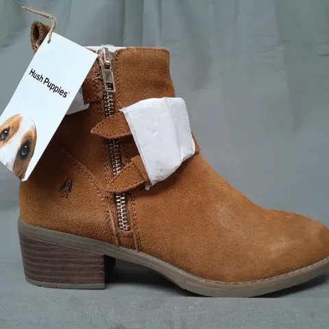 BOXED PAIR OF HUSH PUPPIES WOMEN JENNA ANKLE BOOTS IN TAN UK SIZE 3