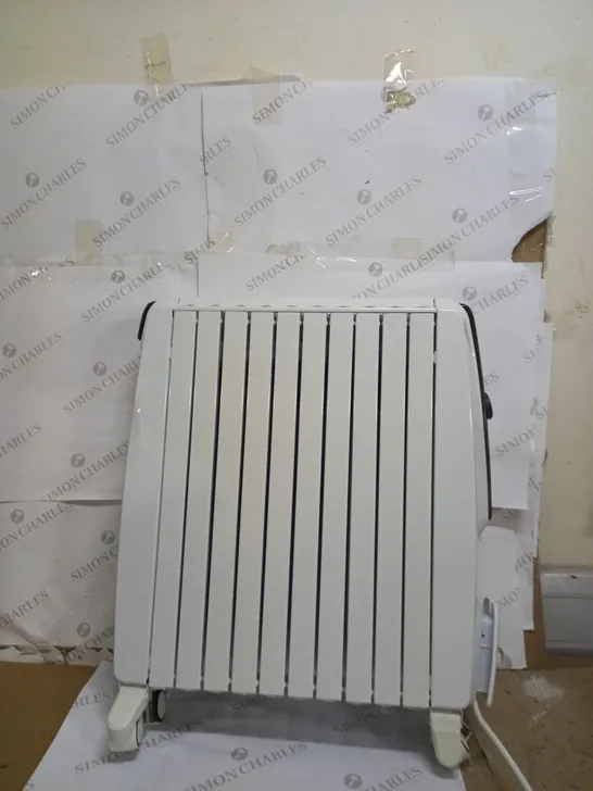 DE'LONGHI ELECTRIC OIL FILED RADIATOR 