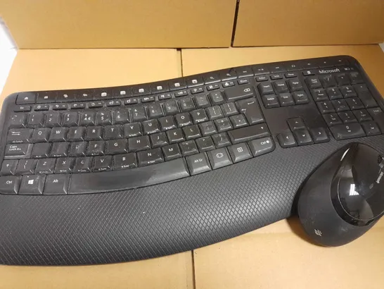 MICROSOFT WIRELESS COMFORT DESKTOP KEYBOARD 