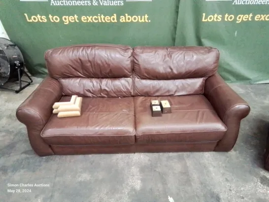 DESIGNER CHESTNUT LEATHER UPHOLSTERED SOFA SET, TO INCLUDE SOFA AND ARMCHAIR