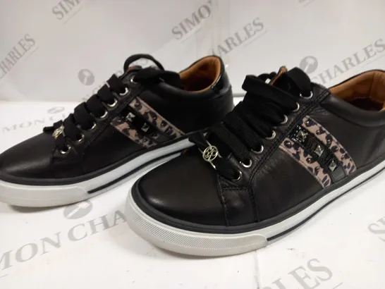 MODA ALFINA BLACK TRAINERS - 5