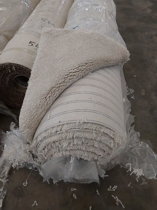 ROLL OF QUALITY KESARI TWINBACK CARPET // SIZE: APPROX. 5 X 4.4m