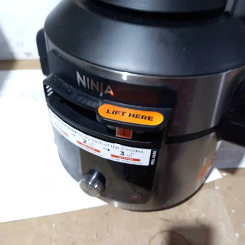 NINJA FOODI SMARTLID MULTI COOKER