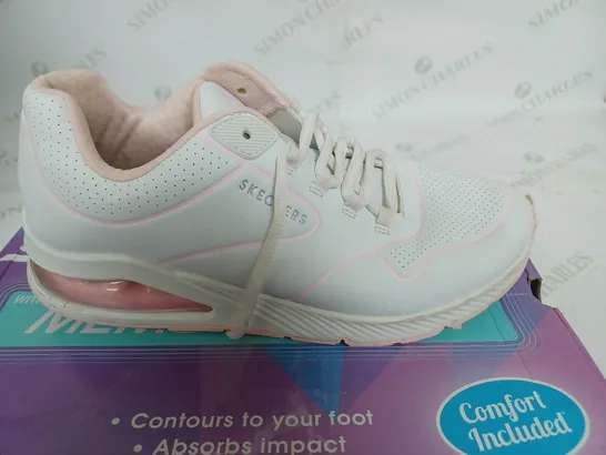 BOXED SKECHERS COURT CLASSICS BLUSH SALMON SIZE 6