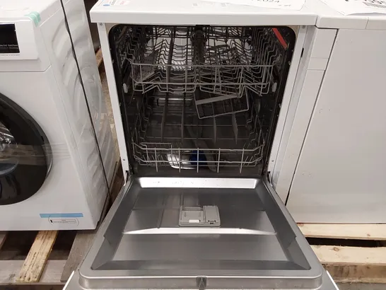 COMFEE' FREESTANDING DISHWASHER FD1201P-W WITH 12 PLACE SETTINGS, CLOUD WASH, DELAY START, HALF LOAD FUNCTION, FLEXIBLE RACKS - WHITE