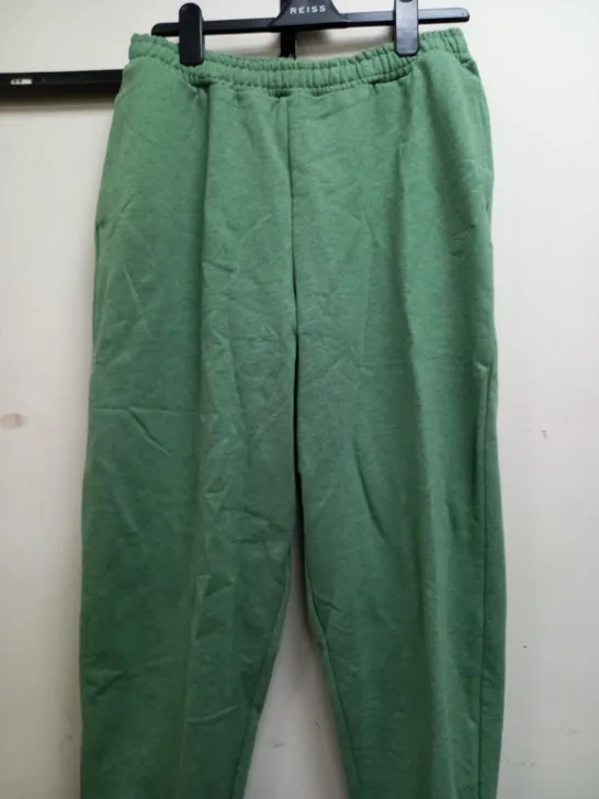 GYMSHARK REST DAY SWEATS JOGGERS IN CROCODILE GREN MARL - MEDIUM