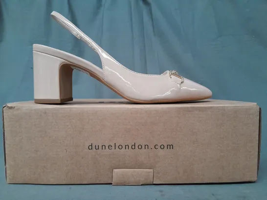 BOXED PAIR OF DUNE LONDON CLOSED TOE BLOCK HEEL SANDALS IN BLUSH SIZE 6