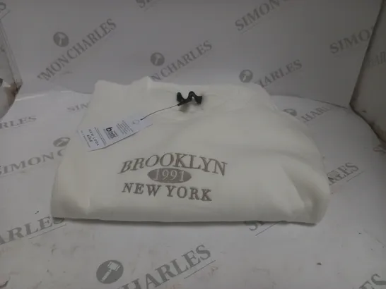 NEW LOOK BROOKLYN NEW YORK JUMPER IN WHITE - M