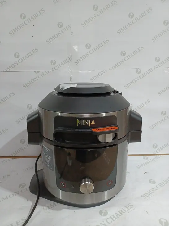 NINJA FOODI SMARTLID 7.5L MULTI COOKER & AIR FRYER RRP £270