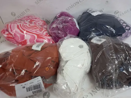 BOX OF APPROXIMATELY 15 ASSORTED CLOTHING ITEMS TO INCLUDE FAIR JUMPER, SHIRT, MAXI DRESS ETC