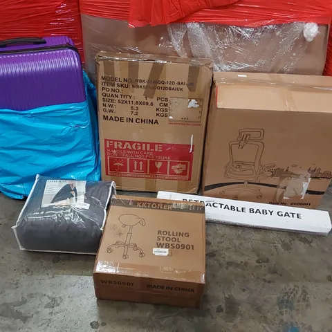 PALLET OF ASSORTED ITEMS INCLUDING: OFFICE CHAIR, STOOL, ELECTRIC BLANKET, SUITCASE, HOLLYWOOD MIRROR, RETRACTABLE BABY GATE 