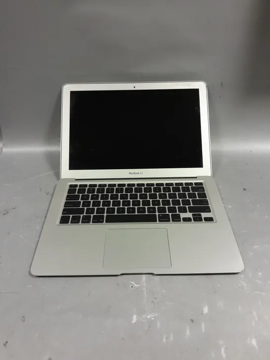 APPLE MACBOOK AIR - A1369 