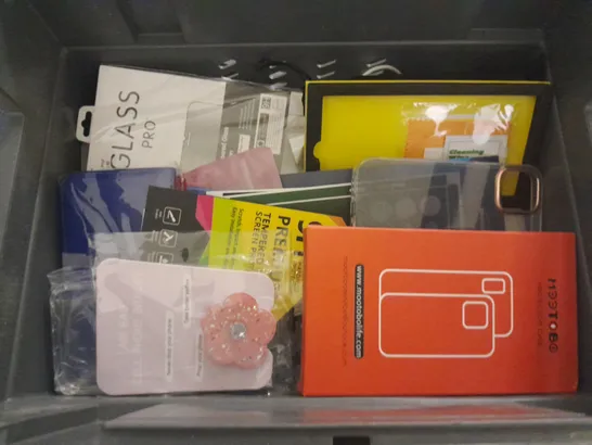 LOT OF ASSORTED MOBILE PHONE ACCESSORIES TO INCLUDE SCREEN PROTECTORS, CASES AND CHARGING CABLES