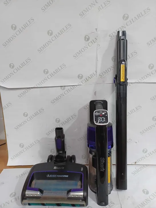 SHARK CORDLESS STICK VACUUM IZ390UKTQ