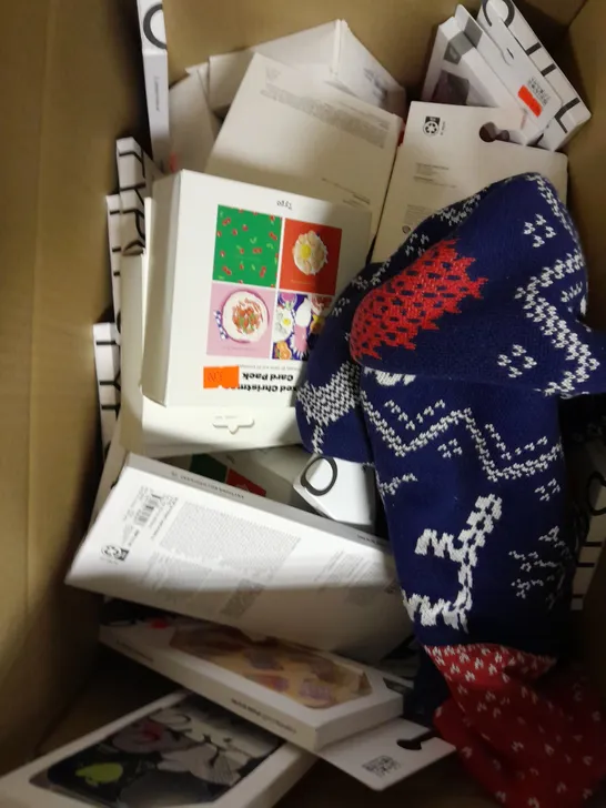 APPROXIMATELY 30 ASSORTED HOUSEHOLD PRODUCTS TO INCLUDE DISNEY JUMPER, PHONE CASES, CHRISTMAS CARDS ETC 