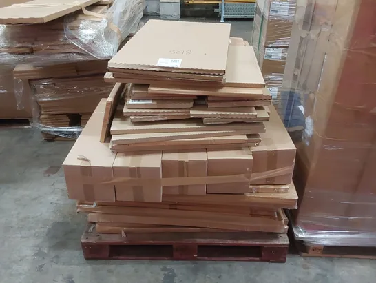 PALLET OF ASSORTED BATHROOM PANELS FOR VANITY UNITS AND OTHER BATHROOM ITEMS ETC