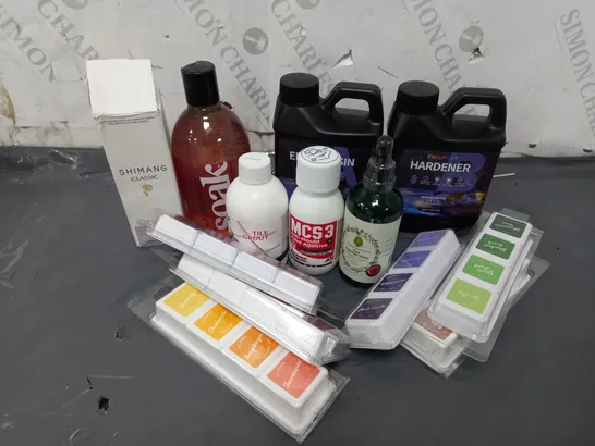 APPROXIMATELY 50 ASSORTED ITEMS TO INCLUDE EPOXY RESIN, GREEN VALLEY FRESH DYE INK, FRAGRANCE OILS, TILE GROUT, ANTI-MOULD PAINT ADDITIVE 