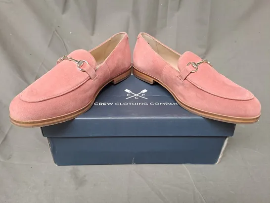 BOXED PAIR OF CREW CLOTHING COMPANY SNAFFLE LOAFERS IN PINK EU SIZE 40