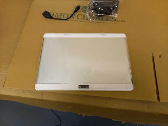 WHITE TOUCH SCREEN TABLET - BOXED 