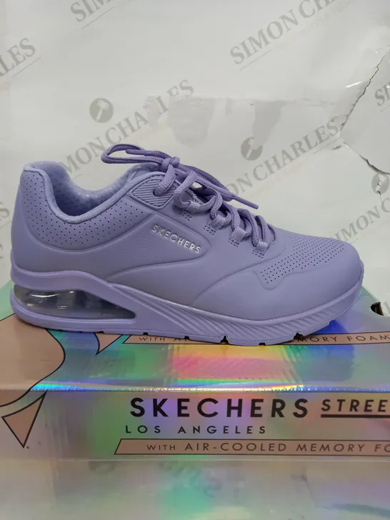 SKECHERS LOS ANGELES MEMORY FOAM TRAINER IN PURPLE SIZE 6