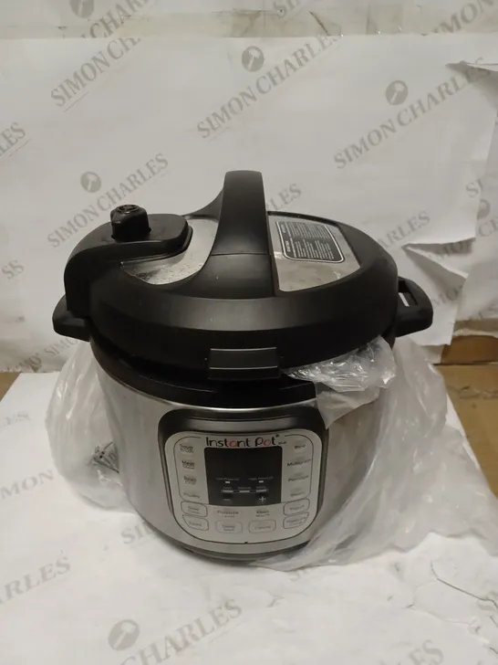 INSTANT POT DUO SMART PRESSURE COOKER