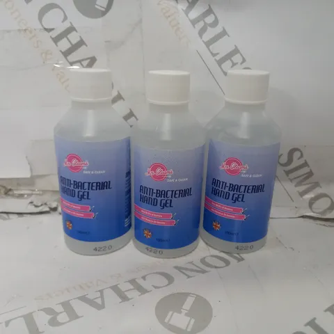 BOX OF APPROX 24 MRS GLEAMS ANTI BACTERIAL HAND GEL 