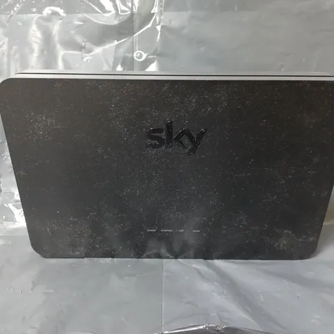 SKY SR 203 ROUTER WIFI SKY Q DUEL 