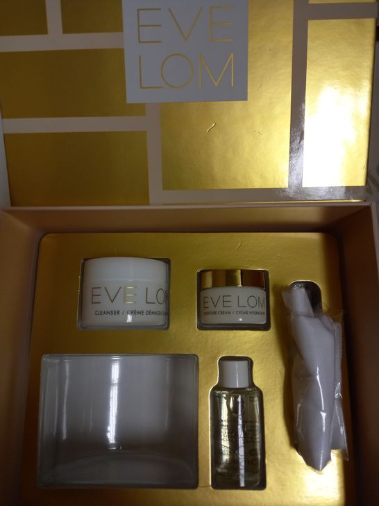 EVE LOM GIFT SET (RESCUE PEEL PADS NOT INCLUDED)