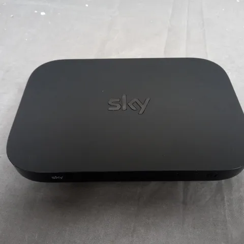 SKY Q HUB WIRELESS ROUTER