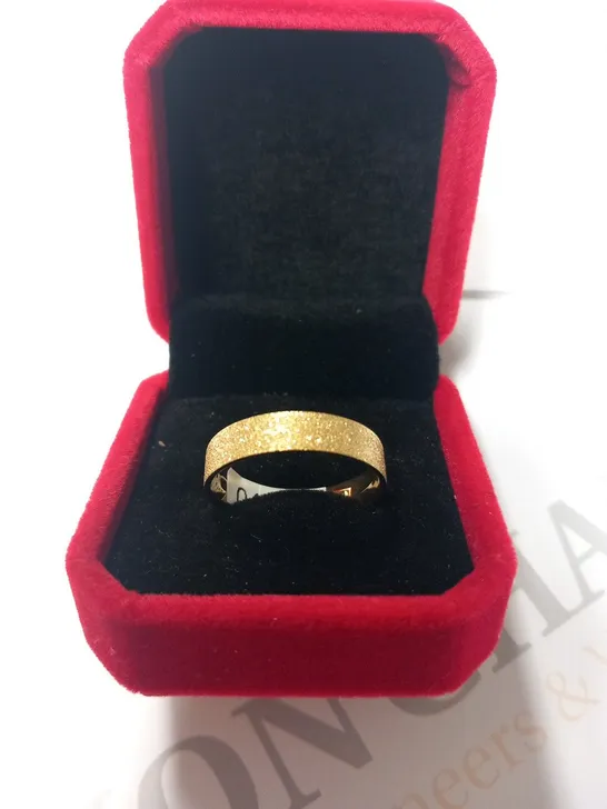 BERING GOLD PLATED SPARKLY RING SIZE 8