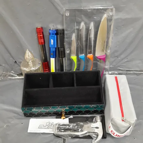 BOX OF APPROX 10 ASSORTED HOUSEHOLD ITEMS TO INCLUDE COOK'S ESSENTIALS KNIVES, BUNDLE BERRY DRAWER ORGANISER, CLINIQUE FOR MEN ESSENTIALS KIT ETC