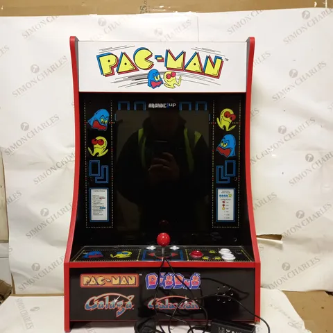 ARCADE1UP PACMAN COUNTERCADE, TABLETOP DESIGN