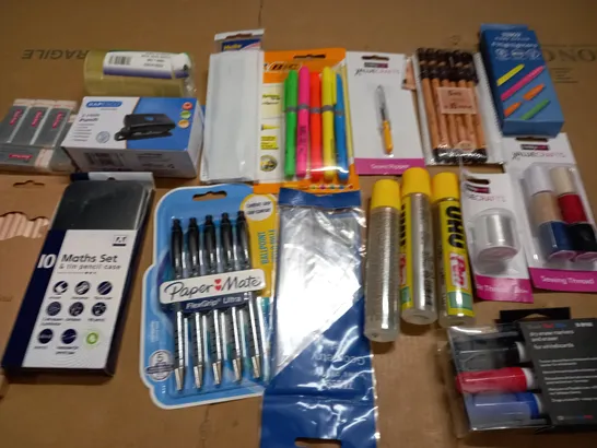 LOT OF ASSORTED STATIONARY AND CRAFT ITEMS