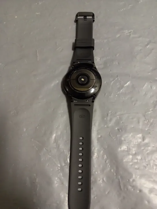 SAMSUNG GALAXY WATCH 4