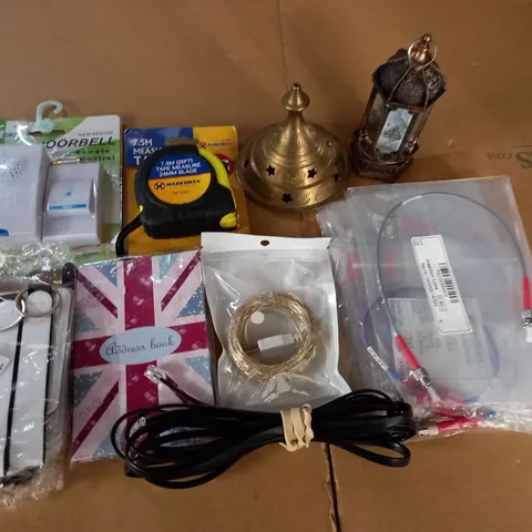 LARGE QUANTITY OF ASSORTED HOUSEHOLD BITS AND BOBS