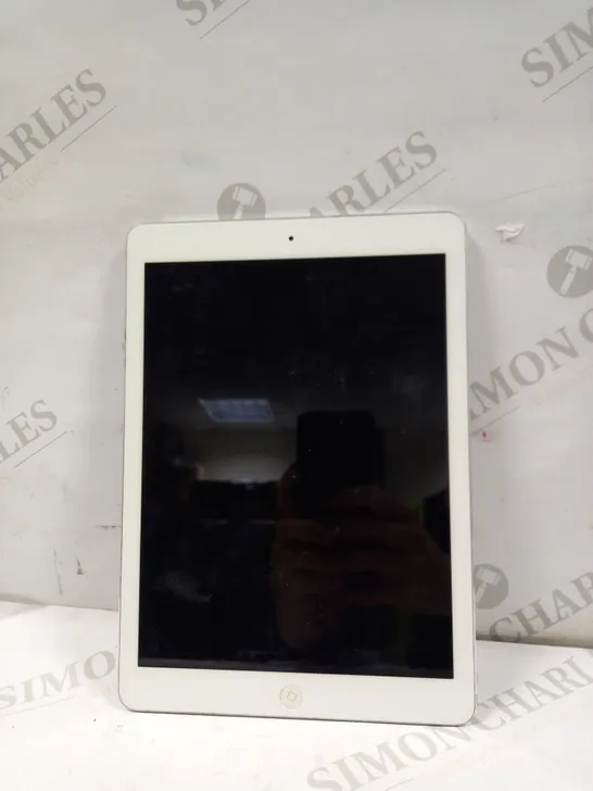 APPLE A1474 IPAD AIR 