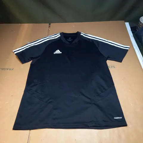 ADIDAS AEROREADY TTSHIRT - BLACK/WHITE, MEDIUM