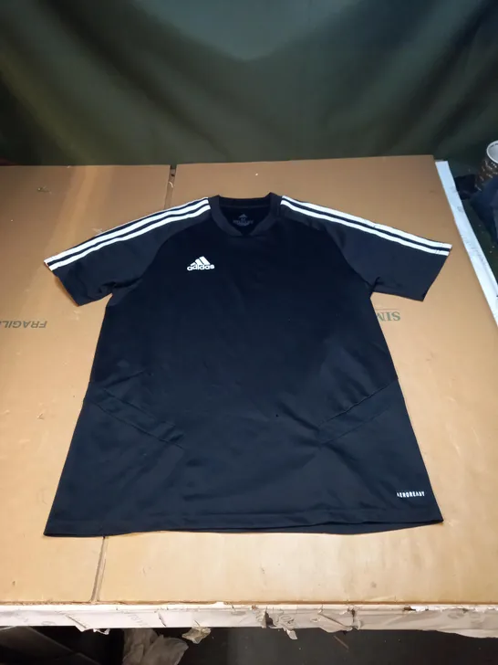 ADIDAS AEROREADY TTSHIRT - BLACK/WHITE, MEDIUM