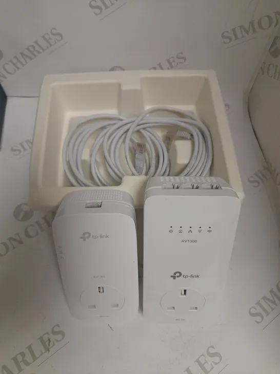 TP-LINK GIGABIT PASSTHROUGH POWERLINE KIT 