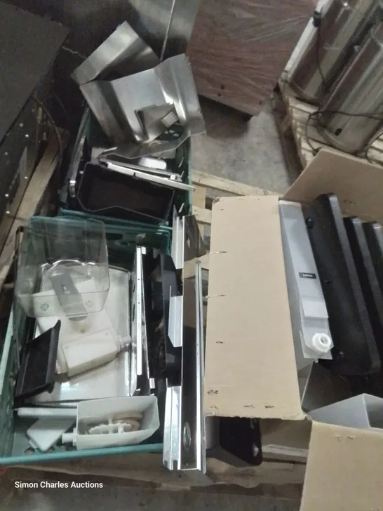 OF ASSORTED DRINK VENDING MACHINE PARTS 4462342Simon Charles Auctioneers