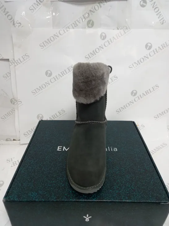 EMU BIRDWOOD BOOTS SIZE 4