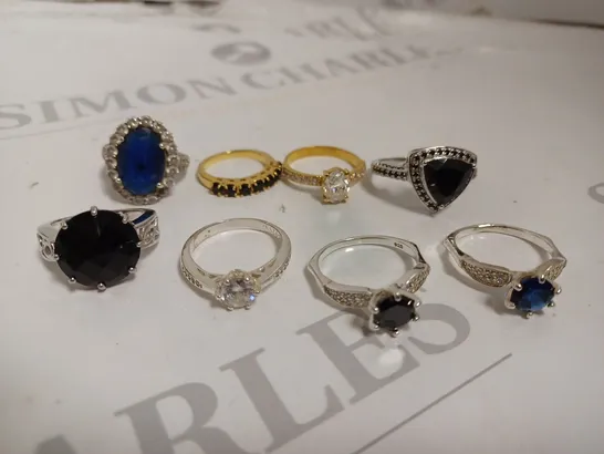 8 ASSORTED LOOSE RINGS IN VARIOUS STYLES 